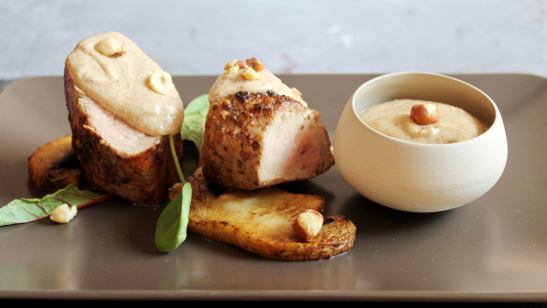 Tenderloin with piquant hazelnut sauce recipe Pödör premium oils and