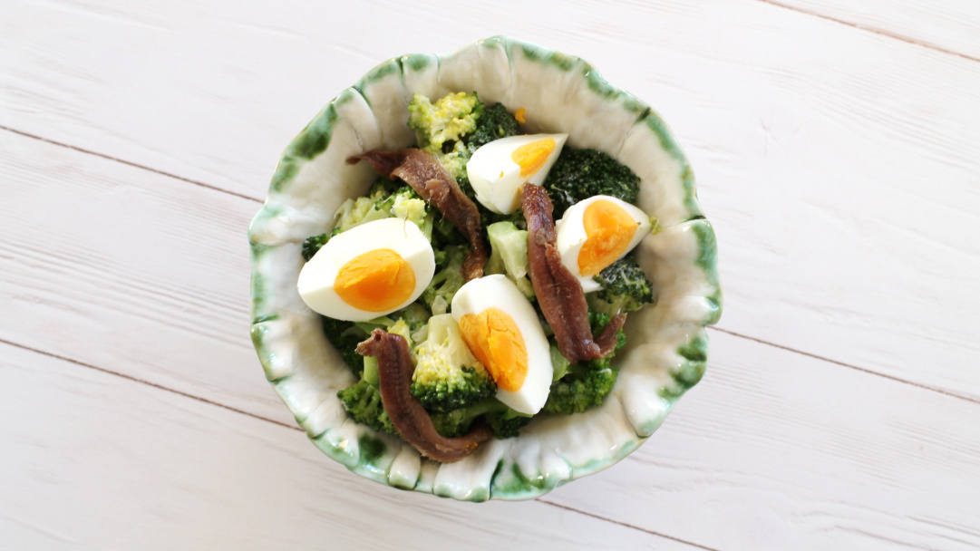 Broccoli and yoghurt salad - Pödör