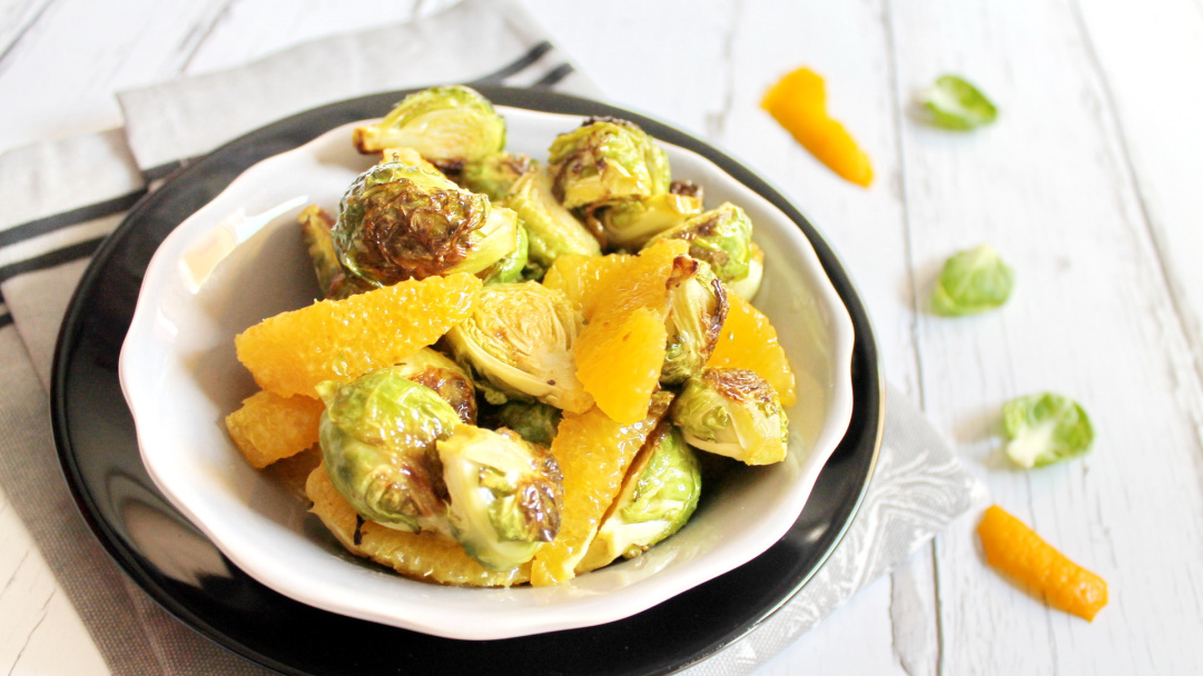 Baked Brussel sprouts and orange salad recipe - Pödör