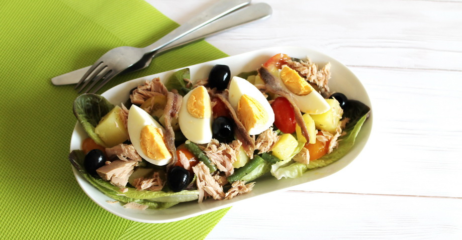 Nizza salad with omega-3 vinaigrette - Pödör